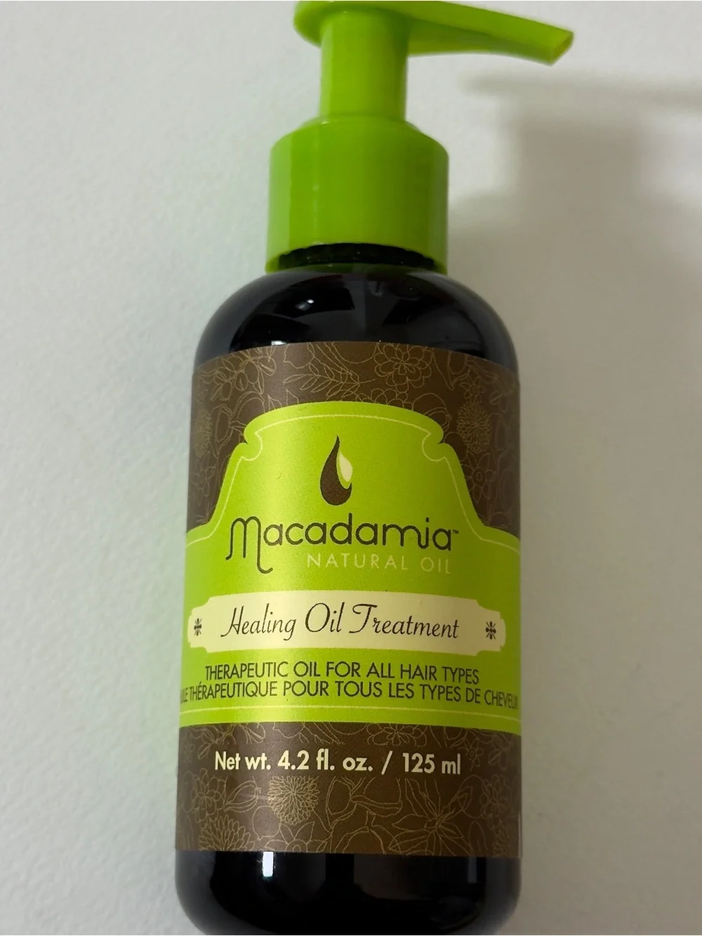 Macadamia Natural Oil Healing Oil Treatment. Net wt. 4.2 fl. oz. / 125 ml. New!